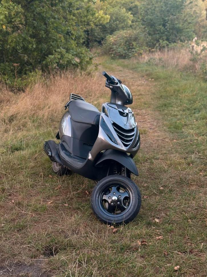Zip 172cc lc, Fietsen en Brommers, Scooters | Piaggio, Zo goed als nieuw, Zip, Tweetakt, Ophalen