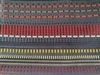 Maharam Point 007 by Paul Smith; 2x restant meubelstof, Overige materialen, Overige kleuren, 120 cm of meer, Nieuw
