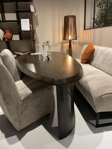 Eettafel Bologna beschikbaar voor biedingen