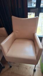 4 beige leren eetkamerstoelen met wieltjes, Ophalen, Gebruikt, Overige kleuren, Leer