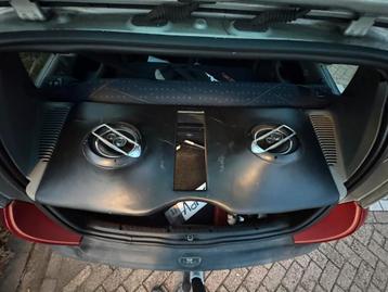 Hoedenplank met speakers renault clio beschikbaar voor biedingen