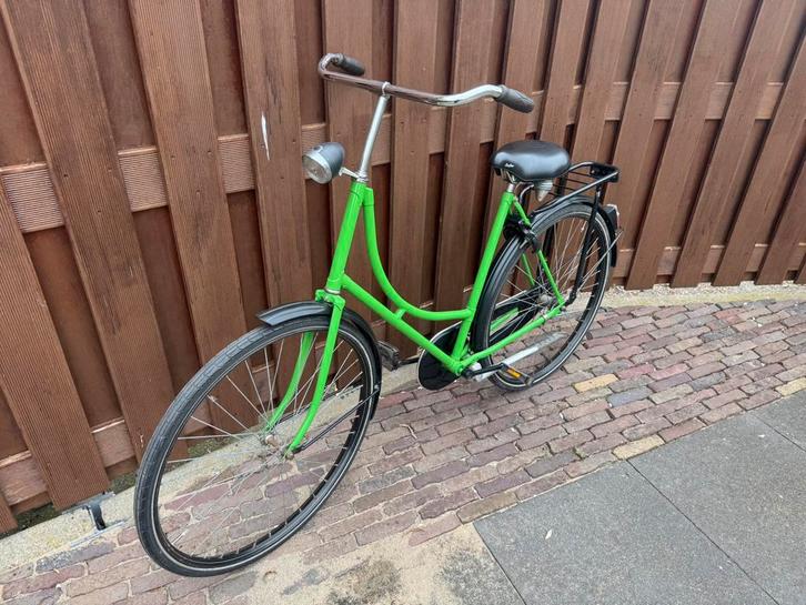 BSP oma fiets 28 inch gifgroen, Fietsen en Brommers, Fietsen | Dames | Omafietsen, Zo goed als nieuw, 53 tot 56 cm, Ophalen