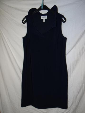 Leuke zwarte JOSEPH RIBKOFF jurk beschikbaar voor biedingen