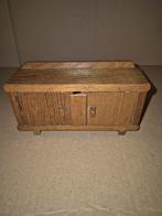 Antieke Poppenhuiskastje, Ophalen of Verzenden