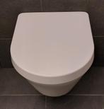 Wiesbaden wandcloset zonder spoelrand + wc bril (toilet), Ophalen, Zo goed als nieuw, Steen, Toilet