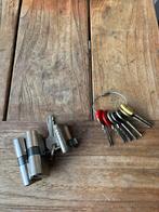 2 cilinders met sleuels, Ophalen of Verzenden