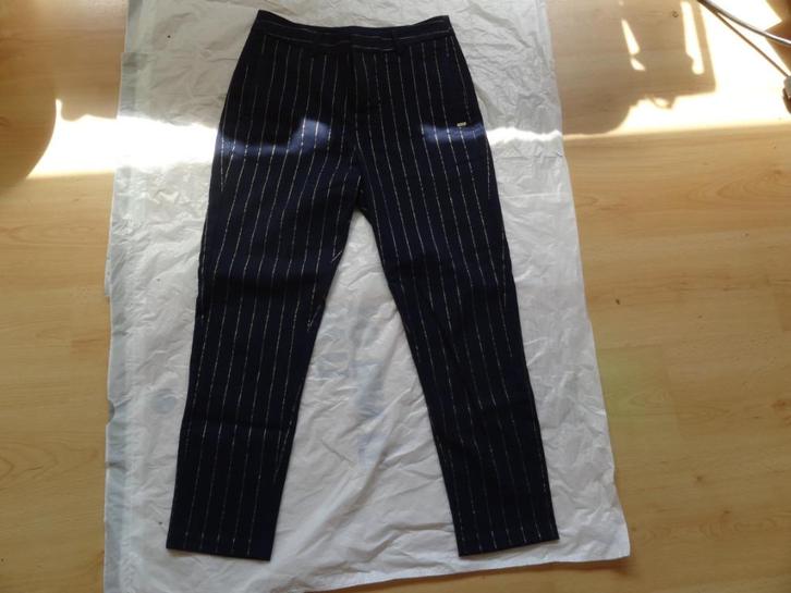 Mooie tijdloze  broek , maat S , NIEUW merk Scotch & Soda, Kleding | Dames, Broeken en Pantalons, Zo goed als nieuw, Maat 38/40 (M)