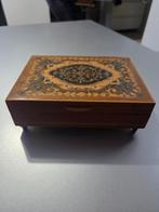 muziekdoos uit de jaren 60 met een REUGE Zwitserland, Verzenden