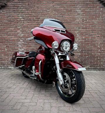 HARLEY DAVIDSON FLHTCUI ELECTRA GLIDE ULTRA 5HD TOPSTAAT!!!! beschikbaar voor biedingen