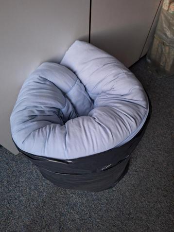 Blauw dekbed - Zo goed als nieuw! beschikbaar voor biedingen