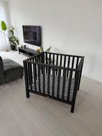 TWF Kinderbox zonder la + inclusief kussen en hoes, Ophalen, Zo goed als nieuw, Vierkant, In hoogte verstelbaar