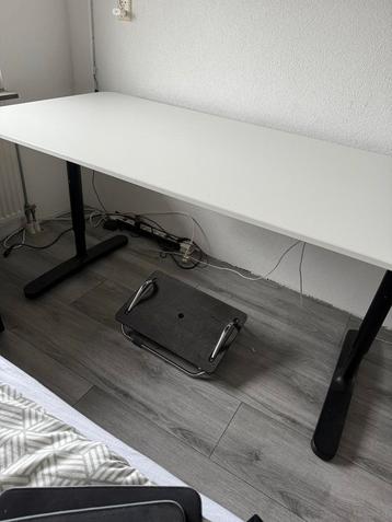 Bureau - Praktisch en Stijlvol! beschikbaar voor biedingen