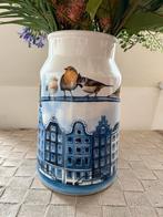 Heinen Delfts blauw melkbus vaas grachtenpand, Blauw, Aardewerk of Porselein, Ophalen of Verzenden, Zo goed als nieuw