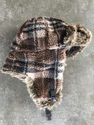 Nieuwe winter muts beschikbaar voor biedingen