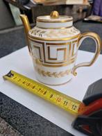 Antieke porseleinen theepot met gouden details, Ophalen of Verzenden