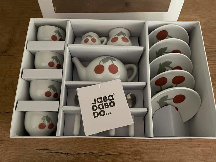 Nieuw Kinder Servies met Kers Design Jabadabado, Kinderen en Baby's, Speelgoed | Overig, Nieuw, Jongen of Meisje, Ophalen of Verzenden