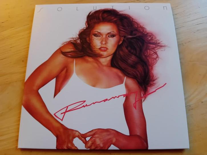 CD Solution - Runaway + 2 extra tracks, Cd's en Dvd's, Cd's | Rock, Verzenden