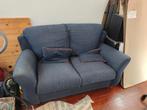 Blauwe corduroy bank met passende kussen, Huis en Inrichting, Banken | Bankstellen, Ophalen, Gebruikt, Tweepersoons, 75 tot 100 cm
