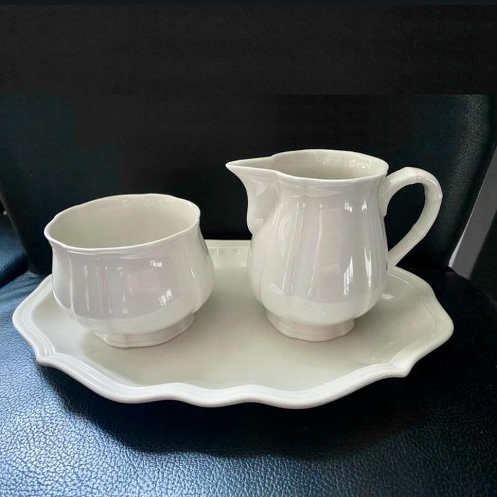 Villeroy & Boch Manoir Vitro Melkkan.Suikerbak.Serveerschaal, Huis en Inrichting, Keuken | Servies, Zo goed als nieuw, Compleet servies