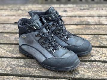 ECCO schoenen mt 39 beschikbaar voor biedingen