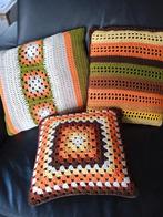 3 retro handgemaakte kussens, Huis en Inrichting, Woonaccessoires | Kussens, Ophalen of Verzenden, Zo goed als nieuw, Vierkant