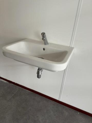 Villeroy & Boch wastafel met kraan en toebehoren beschikbaar voor biedingen