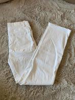 Witte flair spijkerbroek Bershka maat 38 M, Kleding | Dames, Spijkerbroeken en Jeans, Ophalen of Verzenden, Wit, Zo goed als nieuw