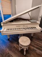 Witte vleugel piano, Muziek en Instrumenten, Piano's, Piano, Ophalen of Verzenden, Zo goed als nieuw