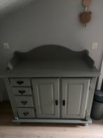Babykamer. Houten babybedje met commode en kast, Ophalen of Verzenden, Gebruikt, Ledikant