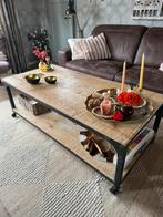 Stoere industriële salontafel op wielen !, Huis en Inrichting, Tafels | Salontafels, Gebruikt, 100 tot 150 cm, 50 tot 75 cm, Metaal