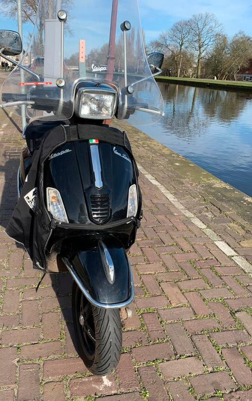 Vesp s 50 cc 4t 2011 alarmsysteem + tucanobeenkleed, Fietsen en Brommers, Scooters | Vespa, Nieuw, Vespa S, Maximaal 25 km/u, Benzine