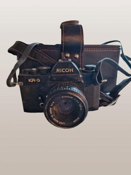 Ricoh KR-5 met Riconar 55mm f/2.2 lens, Audio, Tv en Foto, Fotocamera's Analoog, Gebruikt, Spiegelreflex, Overige Merken, Ophalen of Verzenden
