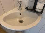 Klassiek Keramiek toilethoekfontein, Doe-het-zelf en Verbouw, Sanitair, Ophalen of Verzenden, Gebruikt, Toilet