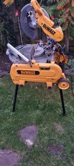 DeWalt Afkortzaag - Gebruikt D27107 flipover tafelzaag, Doe-het-zelf en Verbouw, Gereedschap | Zaagmachines, Gebruikt, DeWalt