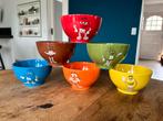 M&M komplete set kommetjes schaaltjes, Huis en Inrichting, Keuken | Servies, Ophalen, Zo goed als nieuw, Overige stijlen, Kom(men)