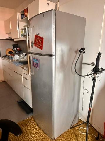 Te koop  diepvries en koelkast, op halen beschikbaar voor biedingen