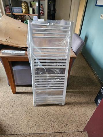 Zehnder Aura handdoekradiator beschikbaar voor biedingen