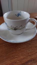 Kop en schotel Jet ter steege muscari blauwe druifjes, Ophalen of Verzenden, Zo goed als nieuw, Porselein, Kop en/of schotel