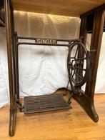 Singer naaimachine onderstel bureau - MOET DIT WEEKEND WEG!, Antiek en Kunst, Antiek | Naaimachines, Ophalen