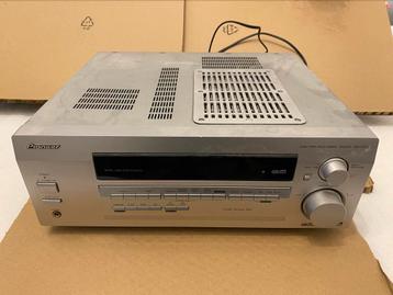 Pioneer VSX D512 receiver 5.1 versterker met speakers  beschikbaar voor biedingen