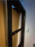 Stevige metalen staanders / dragers voor stelling 2 stuks, Huis en Inrichting, Kasten | Stellingkasten, Ophalen, Zo goed als nieuw