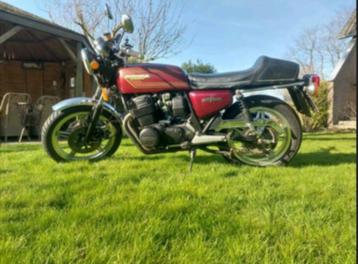 Honda four CB750 F2 beschikbaar voor biedingen