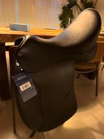 Nieuw Euroriding Remus zadel medium Wide, Dieren en Toebehoren, Paarden en Pony's | Zadels, Ophalen of Verzenden, Nieuw, Dressuur