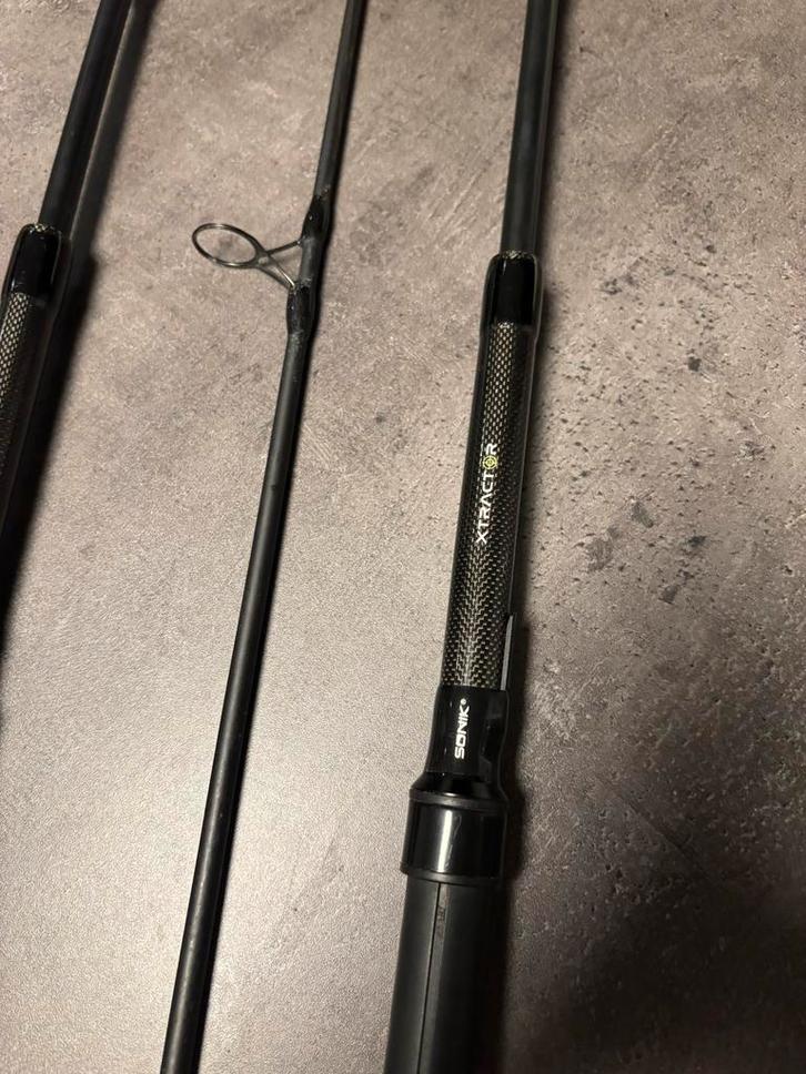 Karperhengel Sonik Xtractor, Watersport en Boten, Hengelsport | Karpervissen, Zo goed als nieuw, Werphengel, Ophalen of Verzenden