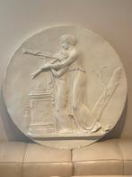 Grote rondelle met klassieke voorstelling, Huis en Inrichting, Woonaccessoires | Wanddecoraties, Ophalen, Zo goed als nieuw