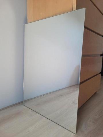 Spiegel 60cmx90cm beschikbaar voor biedingen