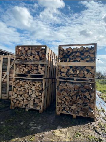 Droog gestapeld brandhout/haardhout Eik/Beuk 1 kuub