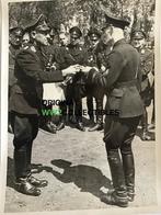 Prijsuitreiking WA Feenstra, Verzamelen, Militaria | Tweede Wereldoorlog, Ophalen of Verzenden, Overige soorten, Nederland, Foto of Poster