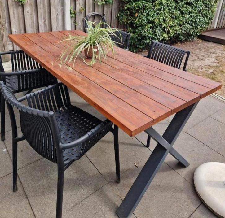 Tuintafel met 6 kunststof stoelen, Tuin en Terras, Tuintafels, Gebruikt, Rechthoekig, Hout, Ophalen