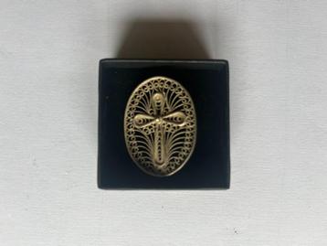 Antieke broche of hanger (1900) beschikbaar voor biedingen